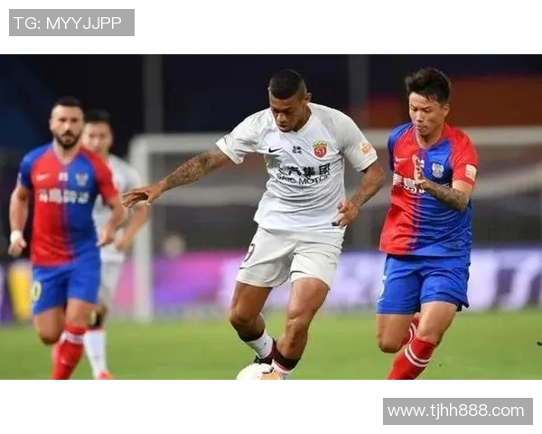 成都足球队以65分领跑锦标赛积分榜展现强大实力