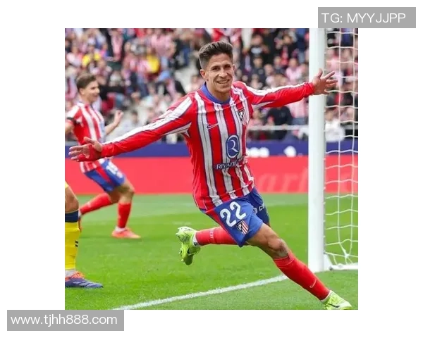 各位足球明星的战靴背后故事与技术揭秘,助力他们在绿茵场上的辉煌表现